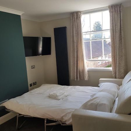 Limes Apartments Haywards Heath Luaran gambar